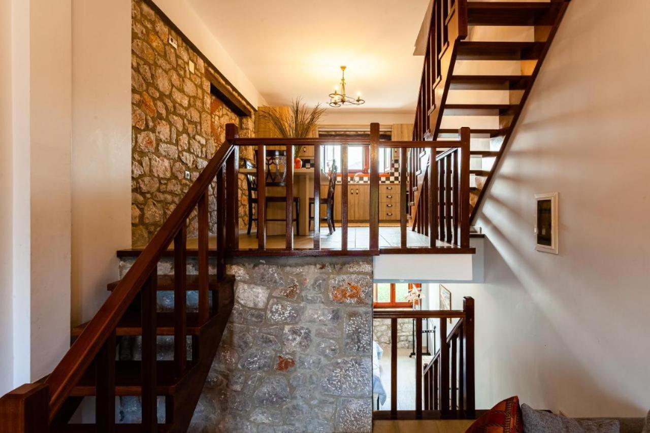 Stone Villas Dukes Parálion Ástros Esterno foto