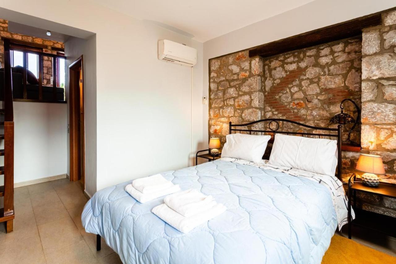 Stone Villas Dukes Parálion Ástros Esterno foto